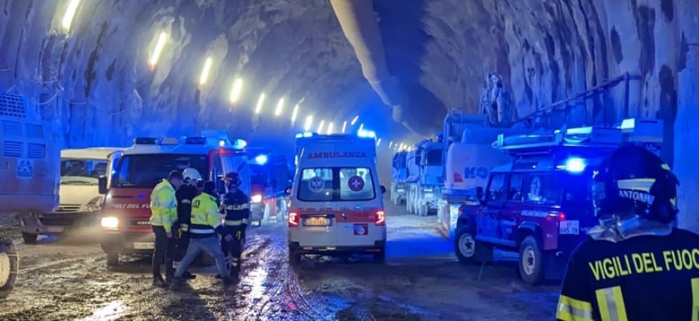 Incidente sul lavoro nella galleria Loppio-Busa: operaio 61enne colpito da una scarica di sassi ed elitrasportato